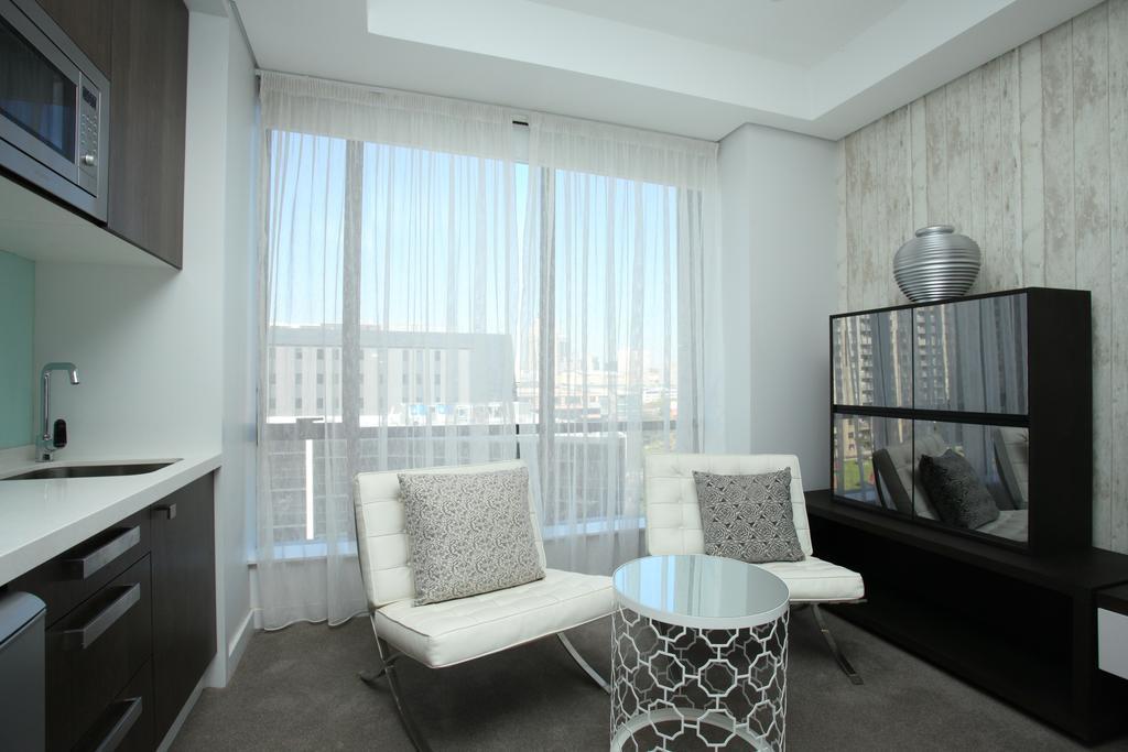 Luxury @ Sandton Skye Йоханесбург Екстериор снимка