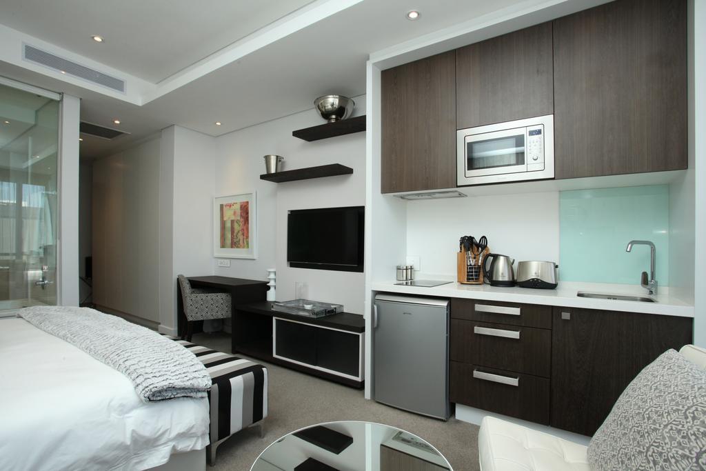 Luxury @ Sandton Skye Йоханесбург Екстериор снимка